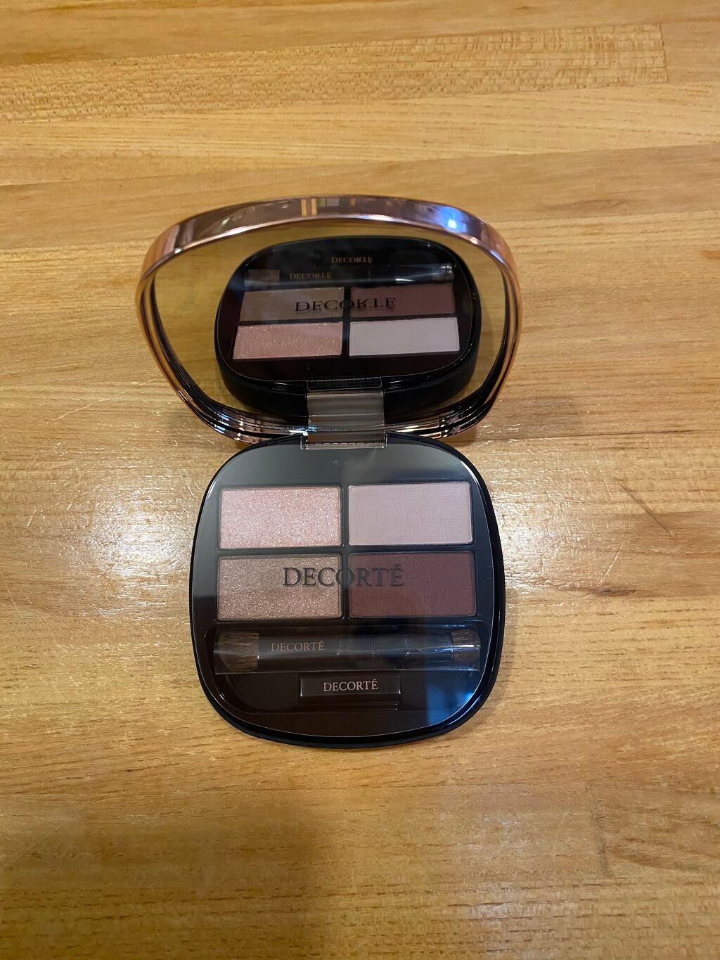 コントゥアリング アイシャドウ/DECORTÉ/アイシャドウパレットを使ったクチコミ(1枚目)