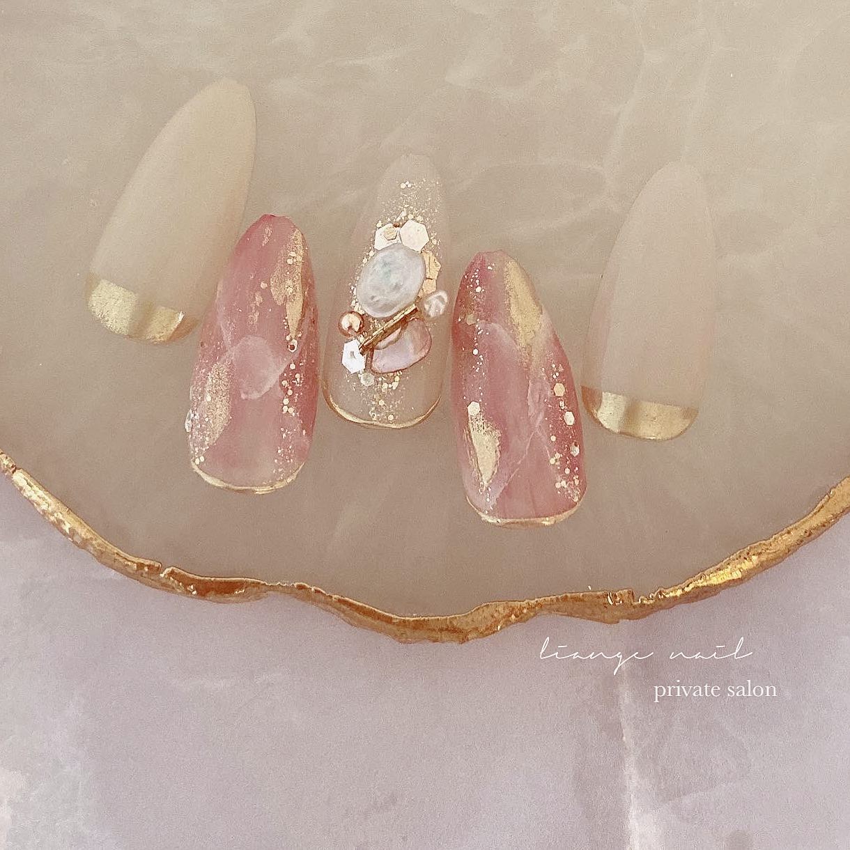 #リアンジェネイル,#柏ネイル,#ネイル,#ニュアンスネイル,#大人ニュアンスネイル,#シェルネイル,#ミラーネイル,#天然石ネイルのネイルデザイン
