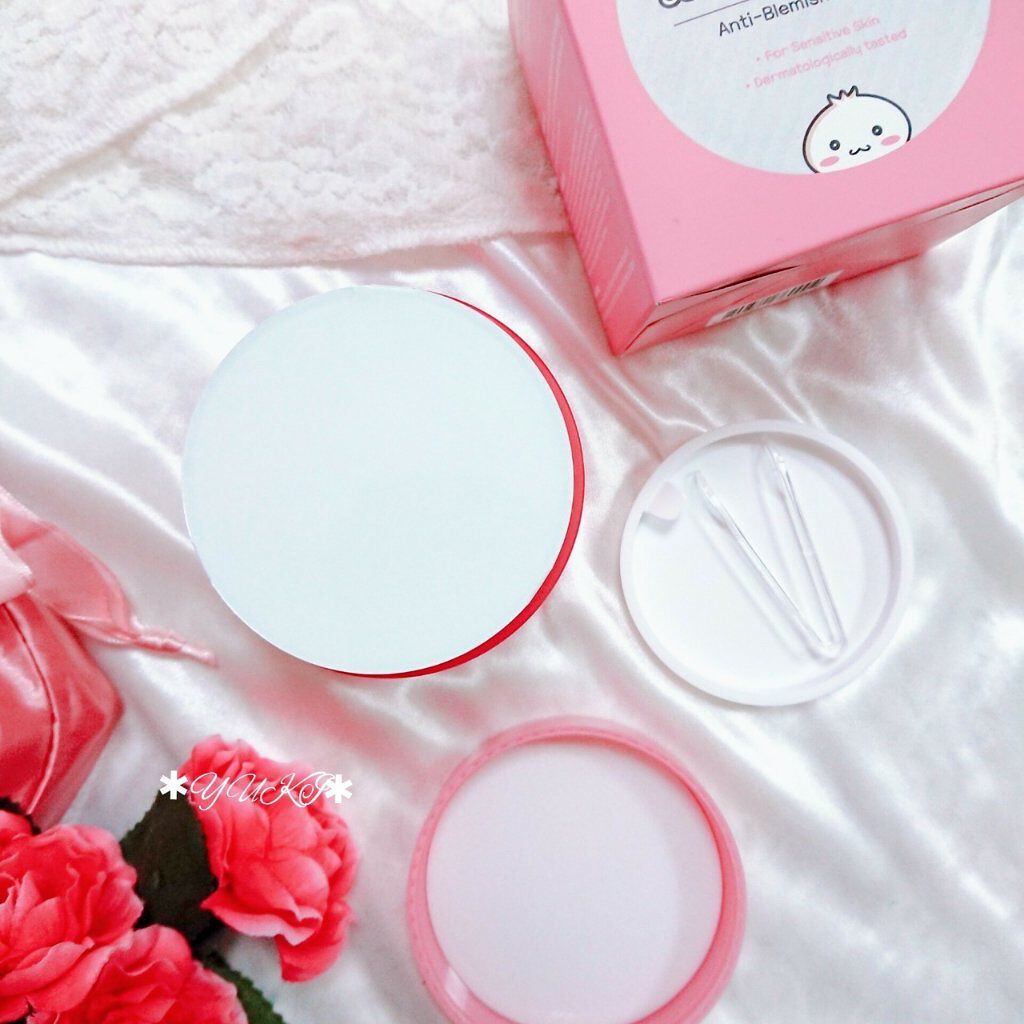 yuki on LIPS 「ピンクのパケがめちゃくちゃ可愛い❤⇒両面が使用出来るパッド⇒た..」(4枚目)