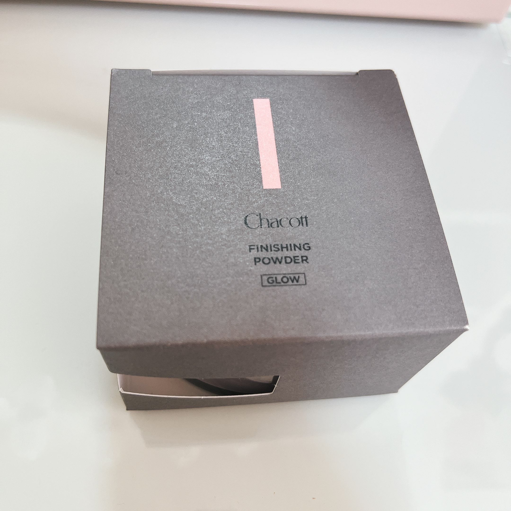フィニッシングパウダー グロー/チャコット・コスメティクス/ルースパウダーを使ったクチコミ（1枚目）