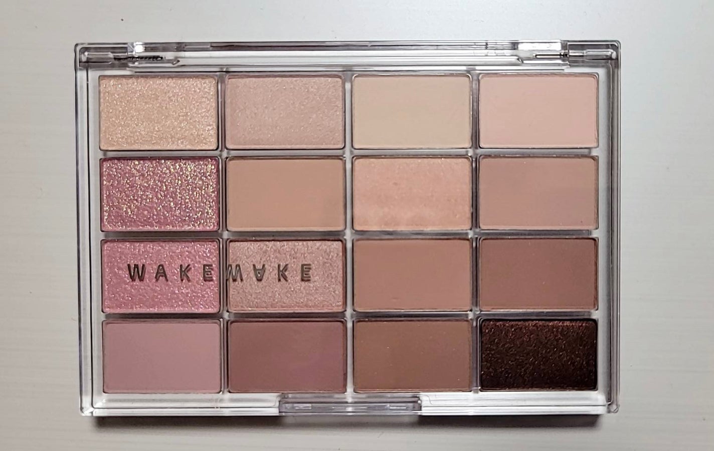 ソフトブラーリングアイパレット/wakemake/アイシャドウパレットを使ったクチコミ(1枚目)