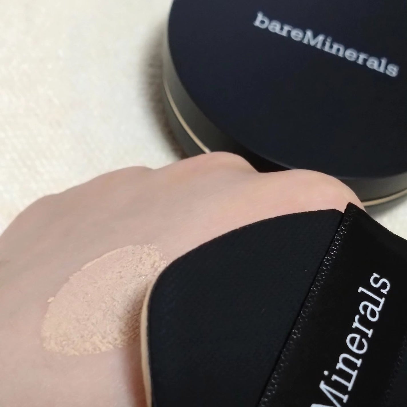 オリジナル ピュア セラム カバーアップ クッション/bareMinerals/クッションファンデーションを使ったクチコミ(5枚目)