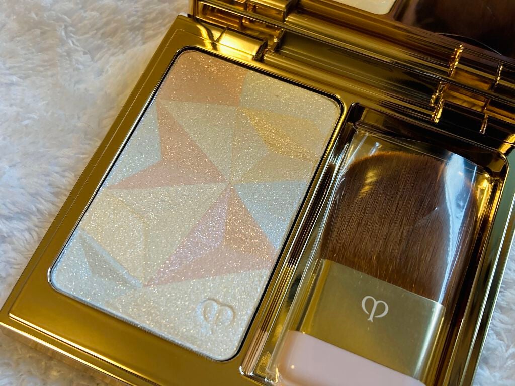 クレ・ド・ポー ボーテ レオスールデクラ/クレ・ド・ポー ボーテ/パウダーハイライトを使ったクチコミ(2枚目)