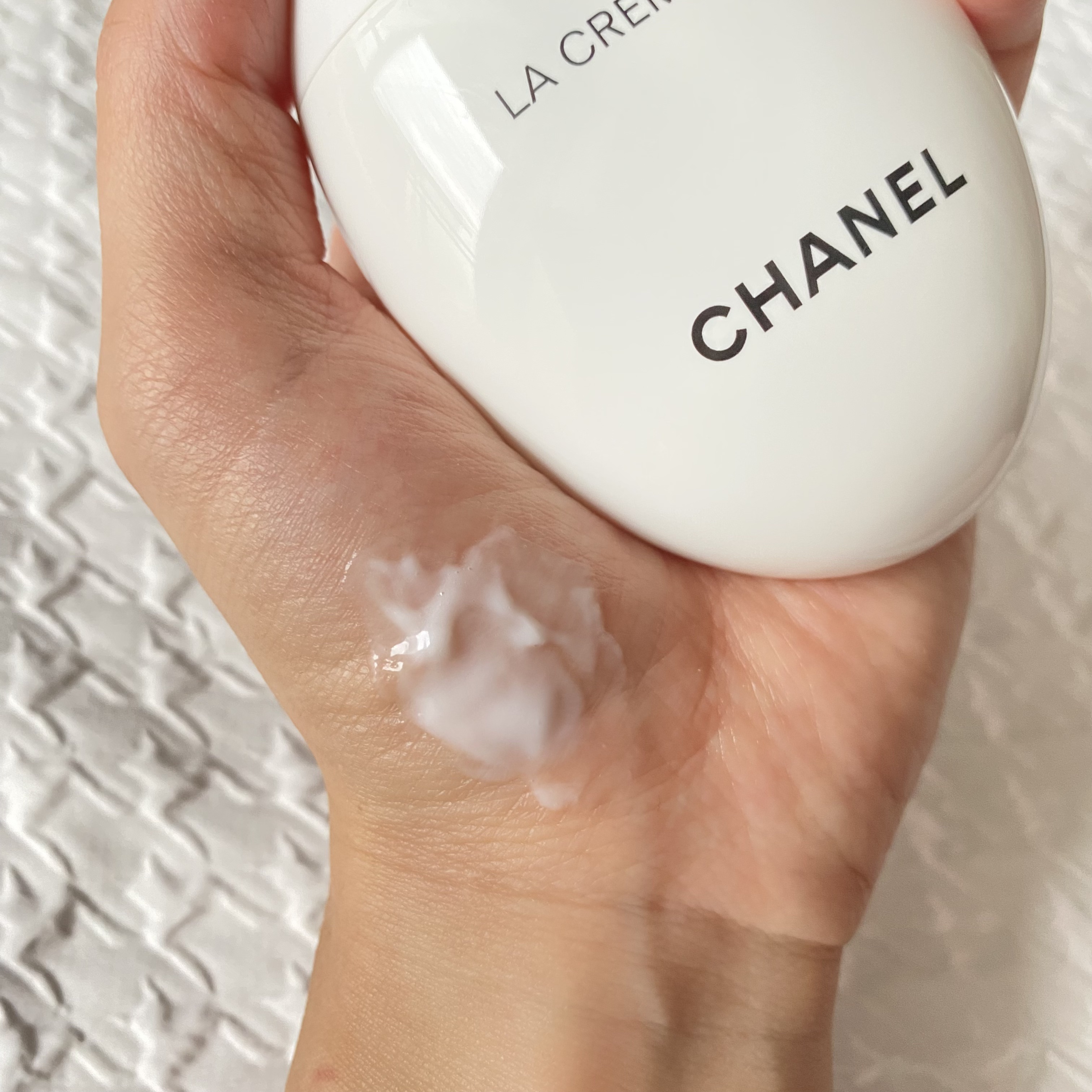 CHANEL ハンドクリーム 洗顔 ラ クレーム マン｜CHANELの口コミ - 香り◎肌馴染み♡リピートです by