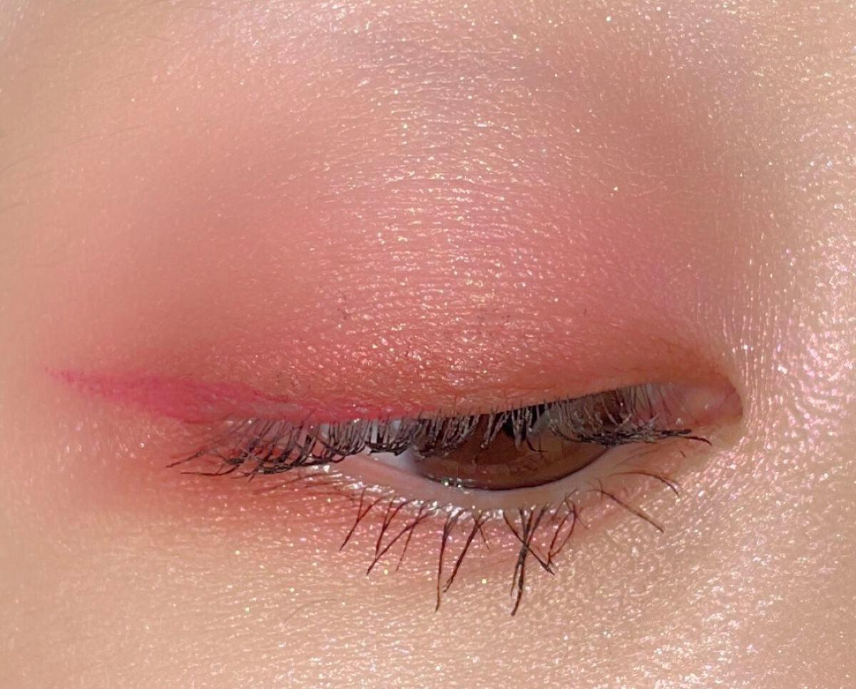 コンパクトアディクション “エターナル イン ピンク”/ADDICTION/アイシャドウパレットを使ったクチコミ(3枚目)