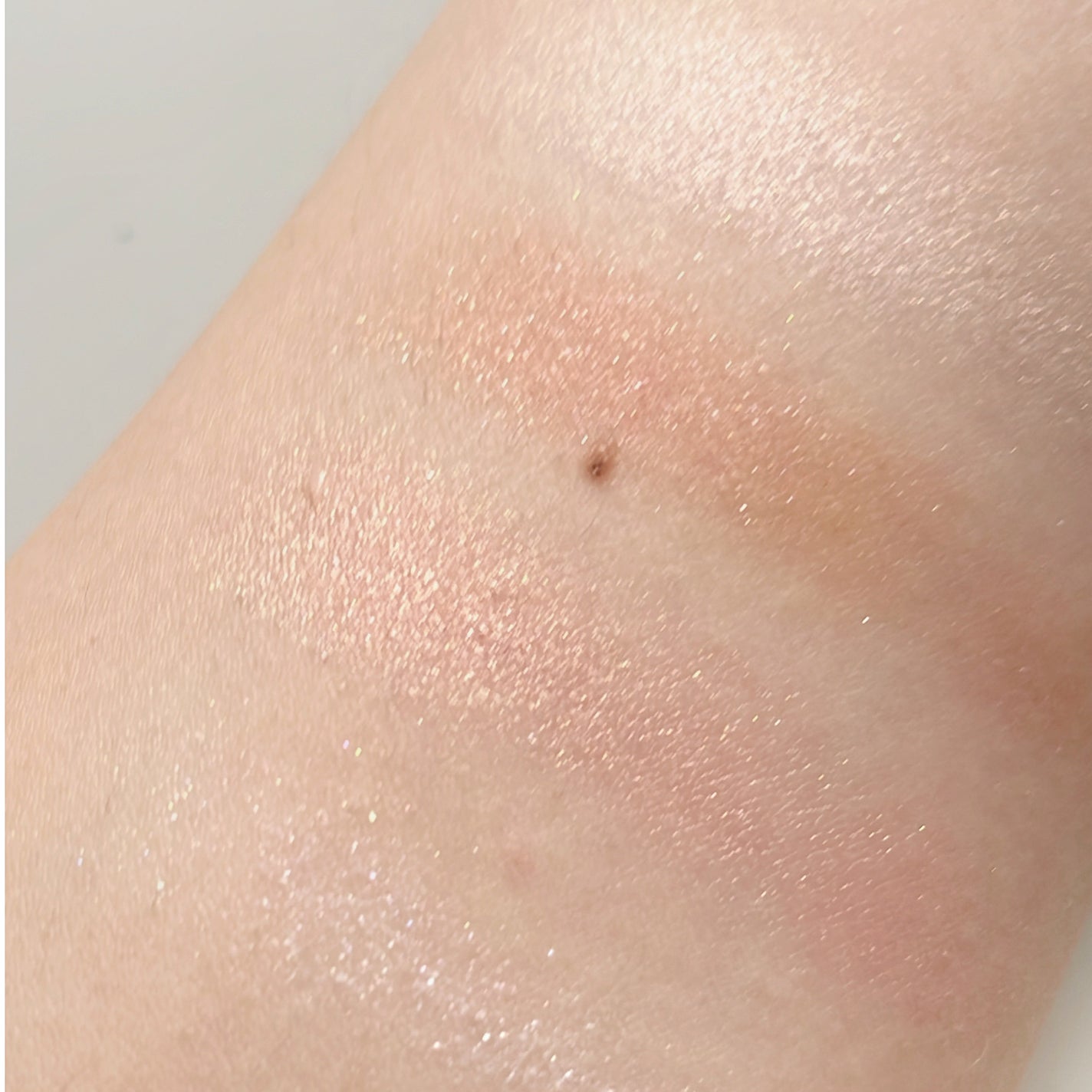 ビーチバカンスグリッターパレット/KATE/アイシャドウパレットを使ったクチコミ(5枚目)