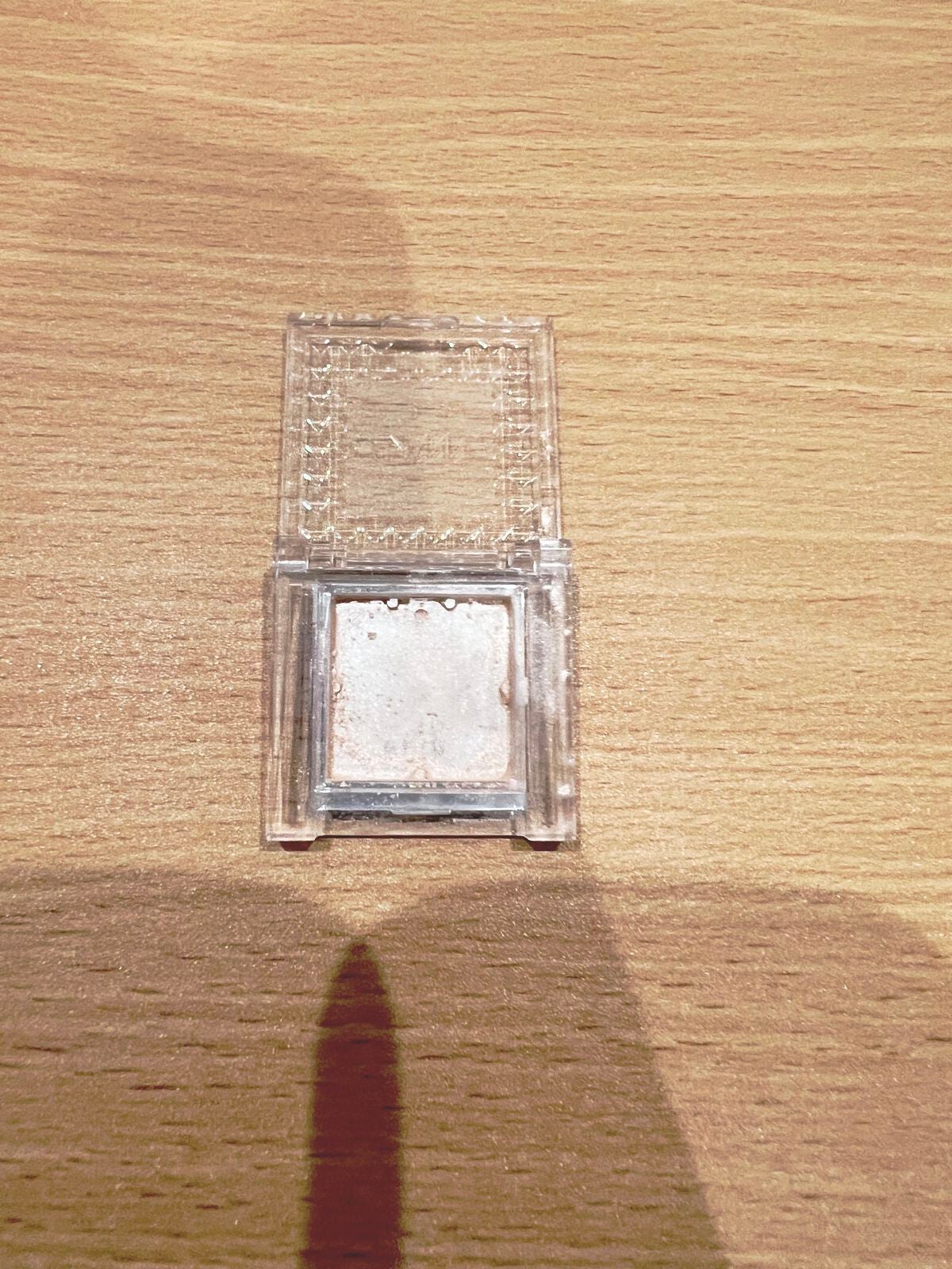 シングルカラーアイシャドウ/CEZANNE/単色アイシャドウを使ったクチコミ(2枚目)