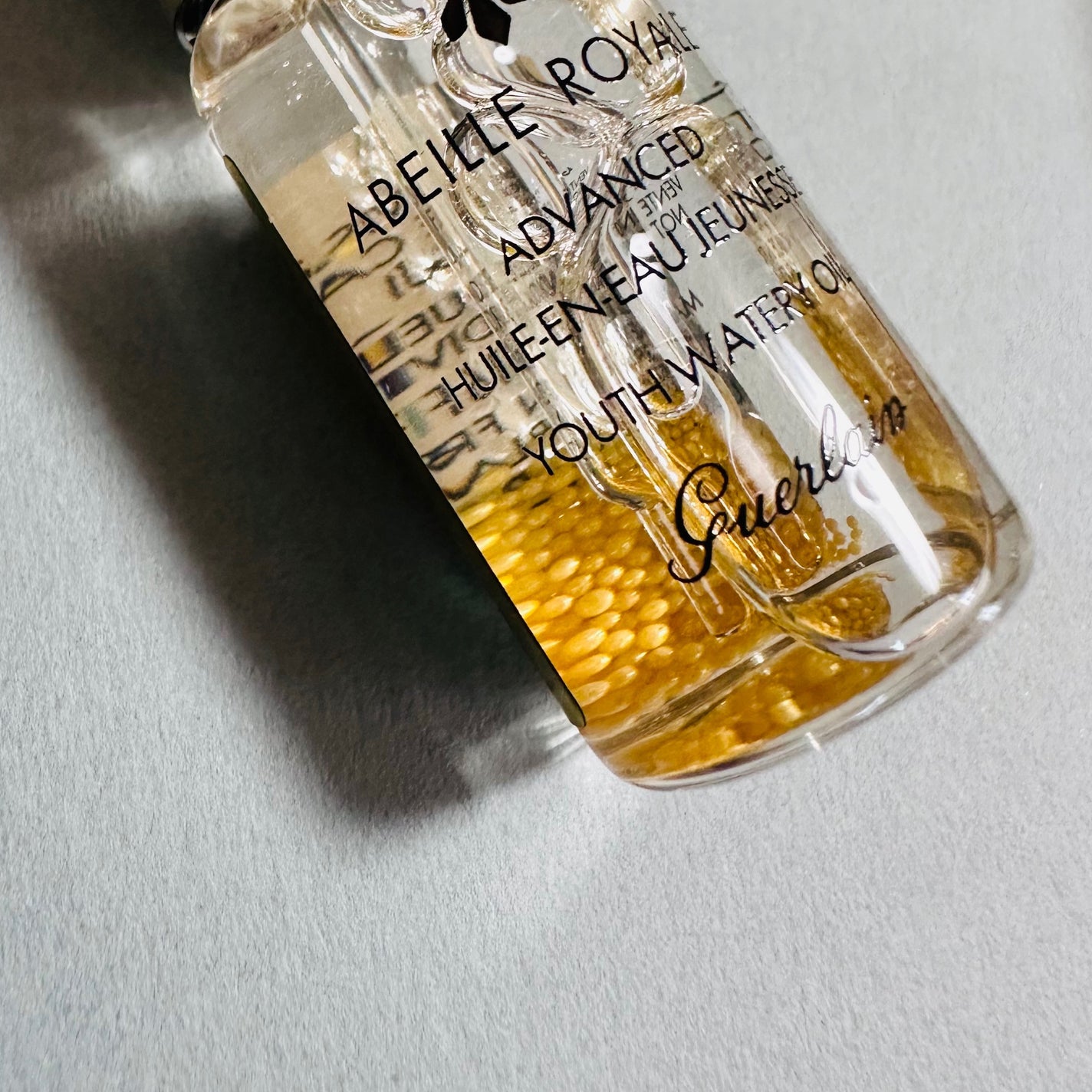 アベイユ ロイヤル ウォータリー オイル セロム/GUERLAIN/美容液を使ったクチコミ(3枚目)