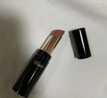 □ヴィセ

ニュアンス
マットルージュ
BR340

友達から
この色めっちゃ
可愛いで💄
ツウィちゃん
なれるでって
電話あった翌日に
買いに行ったよね🚗³₃

私には
珍しい赤みブラウン🫣

結果ツウィちゃんには
なれないよね←当たり前

でも冬に黒の
タートルネック来て
これつける♡←妄想癖

塗りにくいのが
少しな(引っかかる感じ)
も少しスーッと塗りたい人🙋

#ヴィセ#ニュアンスマットルージュ #BR340#ツウィ#ツウィちゃん#ツウィちゃんぐらむ #なりたかった#デパコス#ドラコス#コスメマニア #コスメオタク #コスメ紹介 #コスメレビュー #コスメ部 #コスメ購入品 #コスメ好きさんと繋がりたい #元美容部員#メイク#メイク好きさんと繋がりたい #メイク好き #大阪のおばちゃん #推しコスメを語ってPLになろう  #一軍ツヤリップ比較  #生涯推しアイテム の画像 その0