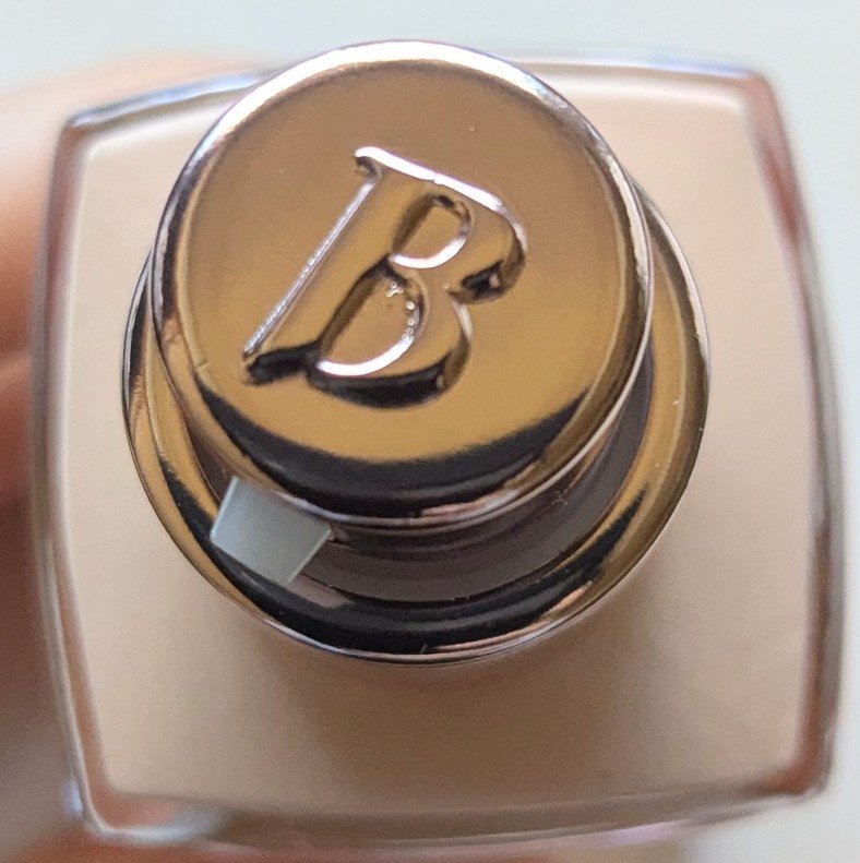 カバーリシャスセラムファンデーション/BANILA CO/リキッドファンデーションを使ったクチコミ（3枚目）