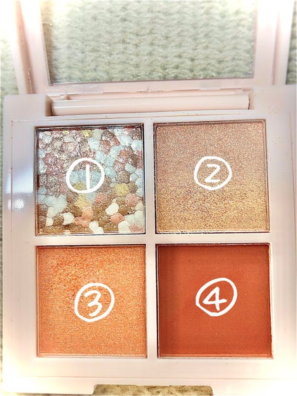 レブロン ダズル アイシャドウ クアッド/REVLON/アイシャドウパレットを使ったクチコミ(2枚目)