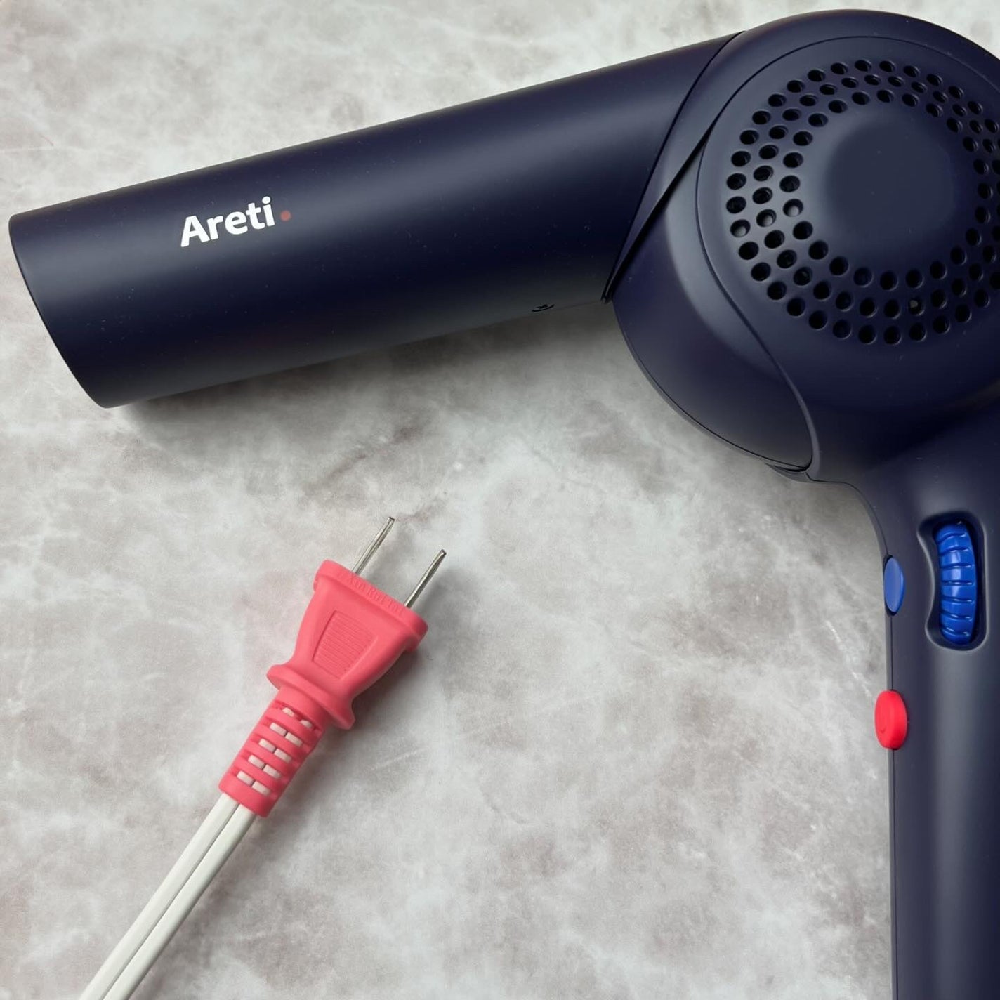Areti モイストケアドライヤー インディゴ 試してみた】モイストケア ドライヤー Kozou D1621 Areti.の