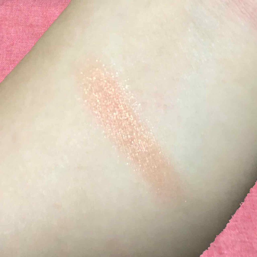 シャドーカスタマイズ/MAJOLICA MAJORCA/単色アイシャドウを使ったクチコミ(2枚目)