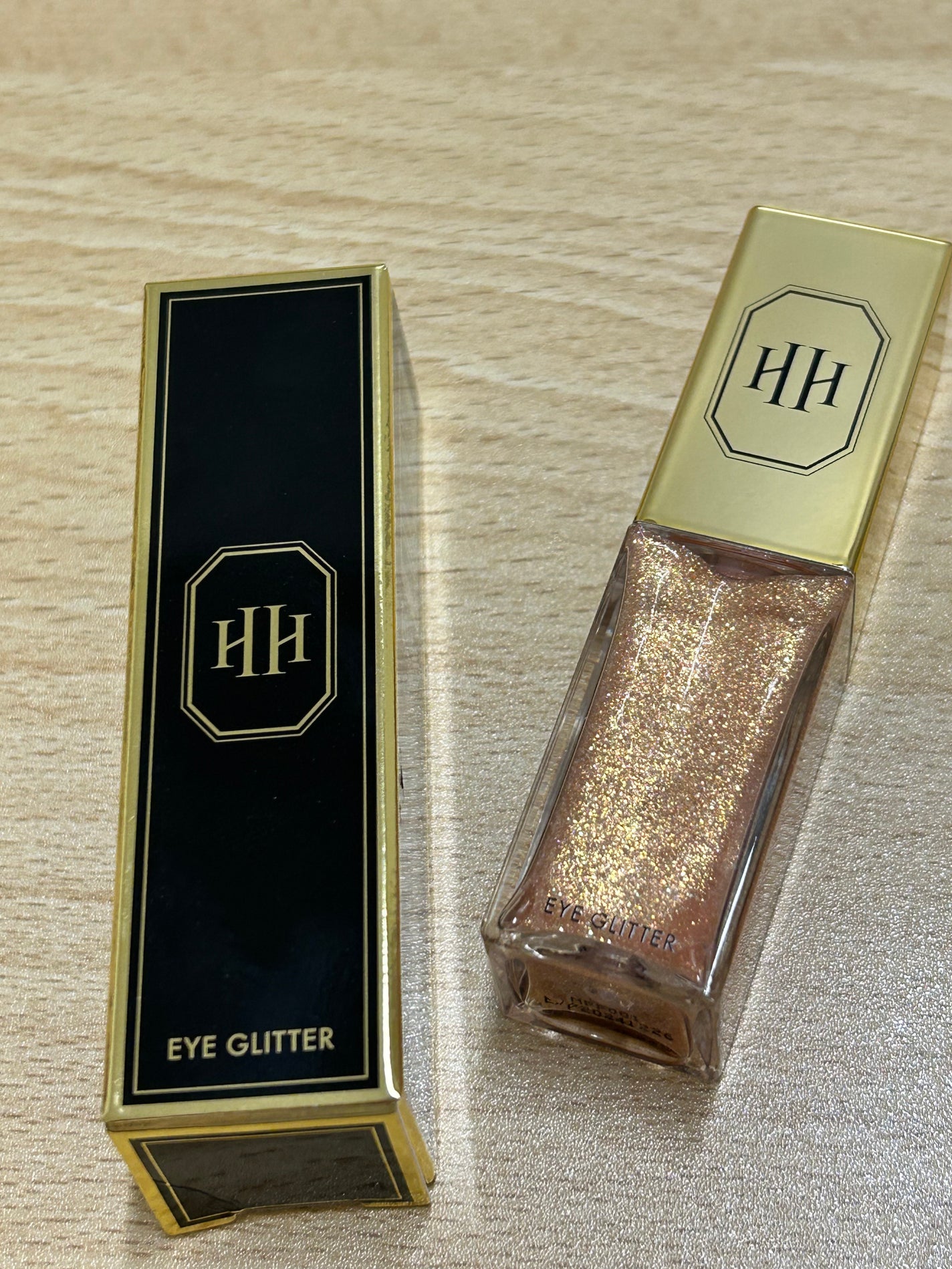 ラ・メイクハイアルアイズ/H×H/ジェル・クリームアイシャドウを使ったクチコミ(1枚目)