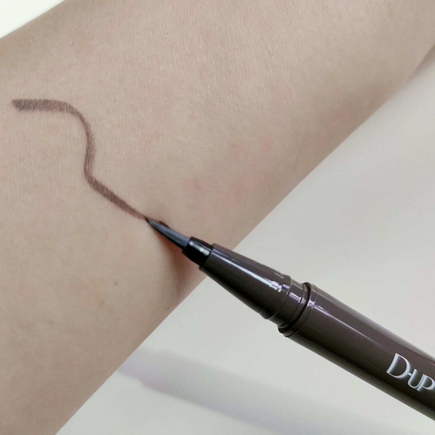 シルキーリキッドアイライナーWP/D-UP/リキッドアイライナーを使ったクチコミ（2枚目）