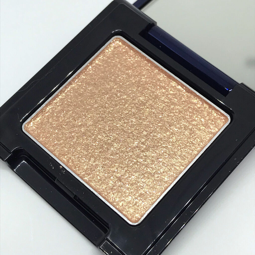 ラズル アイカラー/エレガンス ラズル /単色アイシャドウを使ったクチコミ（2枚目）