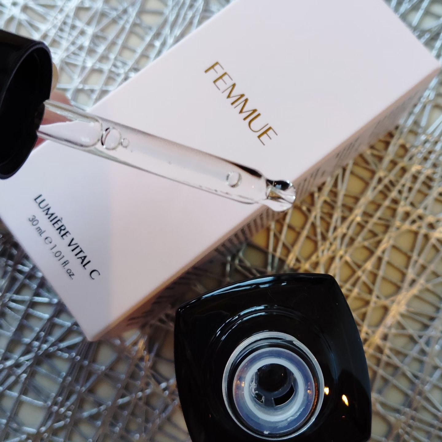ルミエール ヴァイタルC/FEMMUE/ブースター・導入液を使ったクチコミ（2枚目）