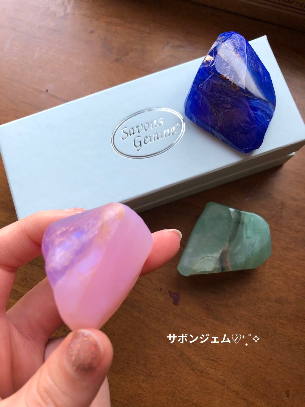 Savonsgemme ミニ 114g Amethyst アメジスト 石鹸 石けん せっけん 固形石鹸 ソープ シャボン サボンジェム 宝石石鹸 ギフト 無添加 フレグランス フラワー ギフト プチギフト プレゼント 贈答 贈り物 おしゃれ 女性 内祝 お礼 結婚祝い 美容 誕生日 新品 Savons Savonsgemme ミニ 114g Amethyst アメジスト 石鹸 石けん せっけん 固形石鹸 ソープ シャボン サボンジェム 宝石石鹸 ギフト 無添加 フレグランス フラワー ギフト プチギフト プレゼント 贈答 贈り物 おしゃれ 女性 内祝 お礼 結婚祝い 美容 誕生日 新品 Savons