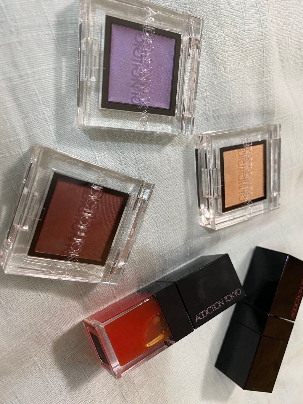 アディクション ザ アイシャドウ スパークル/ADDICTION/単色アイシャドウを使ったクチコミ(2枚目)