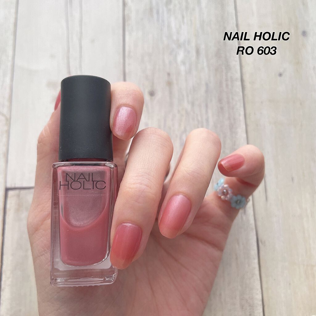 【上品なローズパールネイル💅🏻】


★ ネイルホリック
　RO 603
　

　¥330 （税込）


----------


♡ 上品な大人っぽい仕上がりのカラー

　シアーな仕上がりのローズカラーに上品な細かいパール感があるネイ
