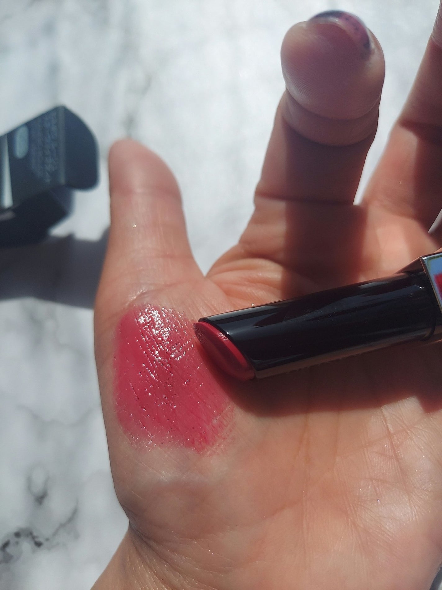 ルージュスターヴァイブラント/KANEBO/口紅を使ったクチコミ(2枚目)