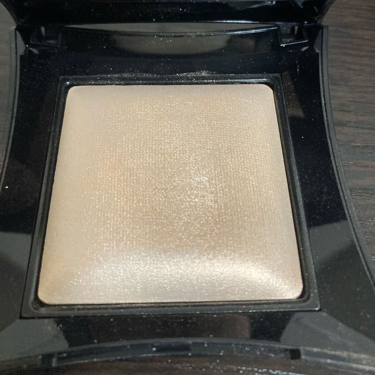 beyond powder/Illamasqua/パウダーハイライトを使ったクチコミ(1枚目)