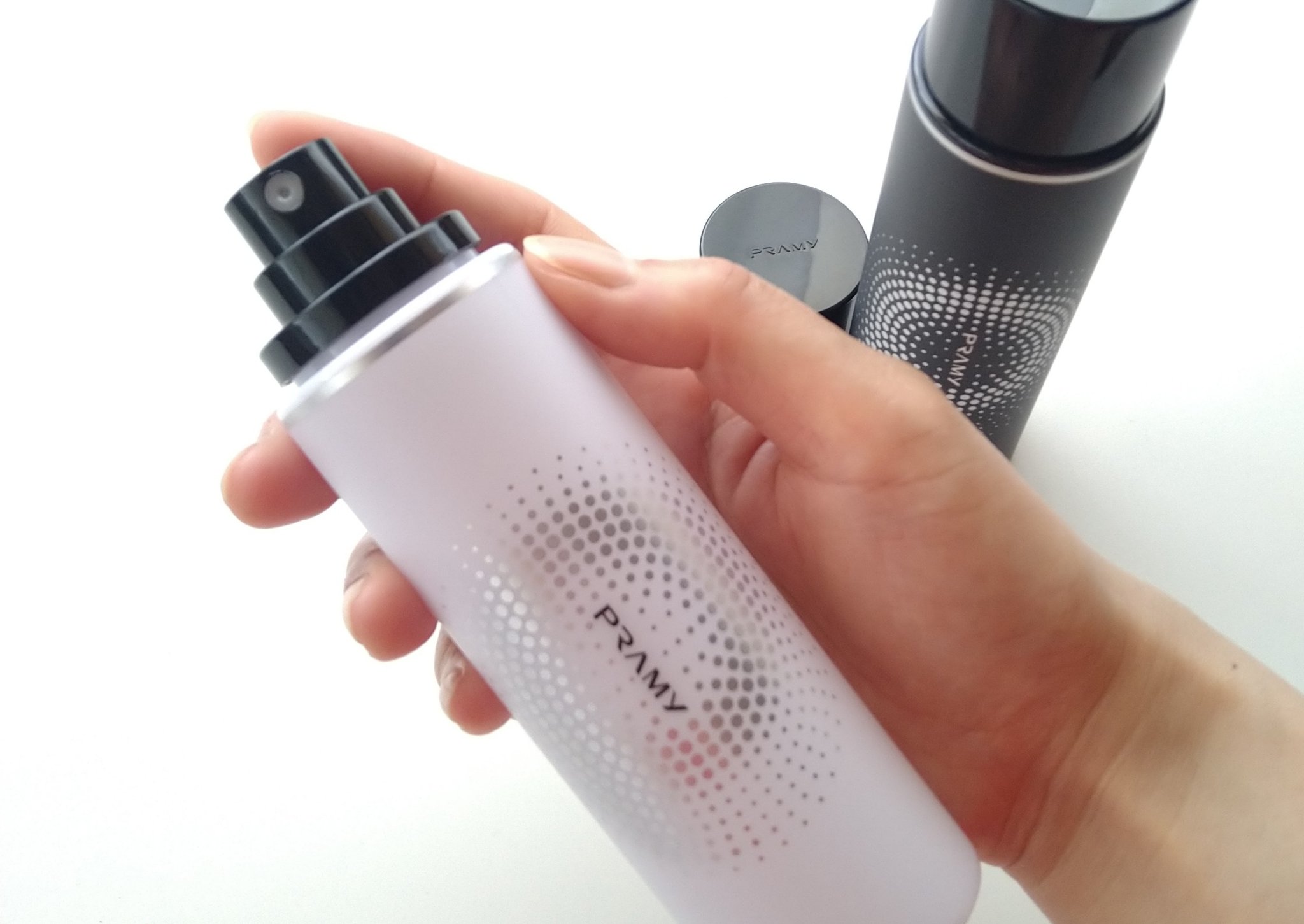 PRAMY メイクアップセッティングミスト モイストタイプ/PRAMY/フィックスミストを使ったクチコミ（2枚目）