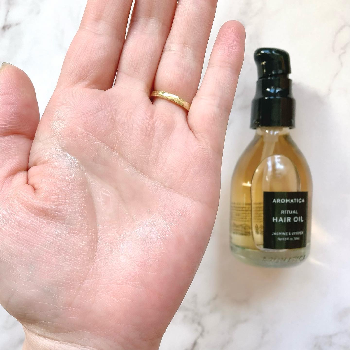 リチュアルヘアオイルジャスミン＆ベチバー/AROMATICA/ヘアオイルを使ったクチコミ（2枚目）