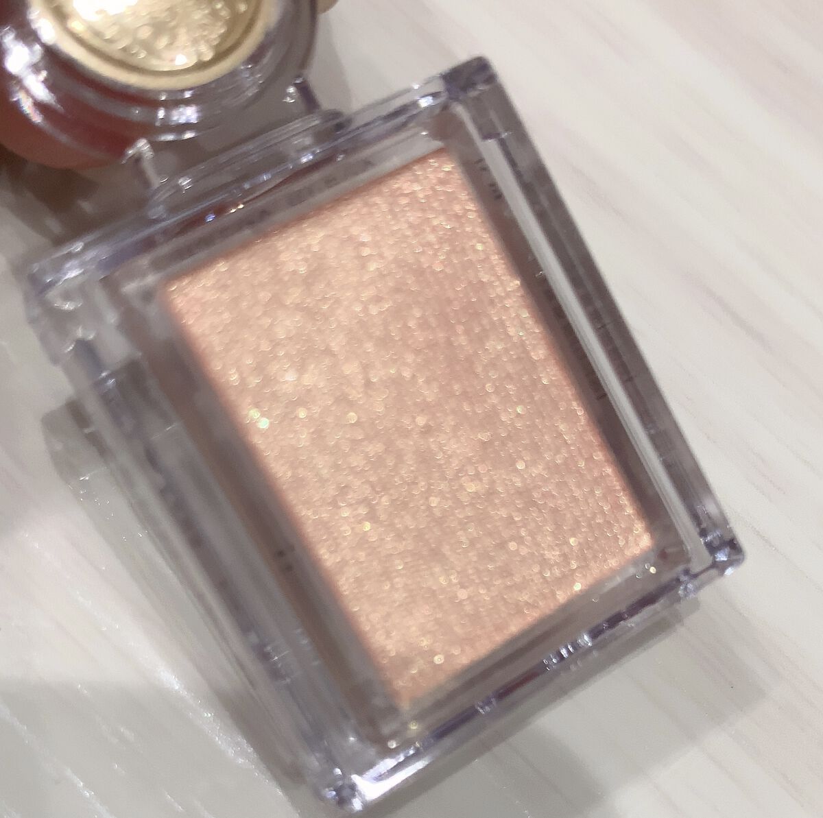 シャドーカスタマイズ/MAJOLICA MAJORCA/単色アイシャドウを使ったクチコミ（3枚目）