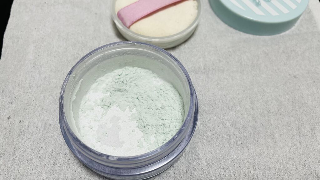 キャンディドール ホワイトピュアパウダー＜ノーマル＞/CandyDoll/ルースパウダーを使ったクチコミ（2枚目）