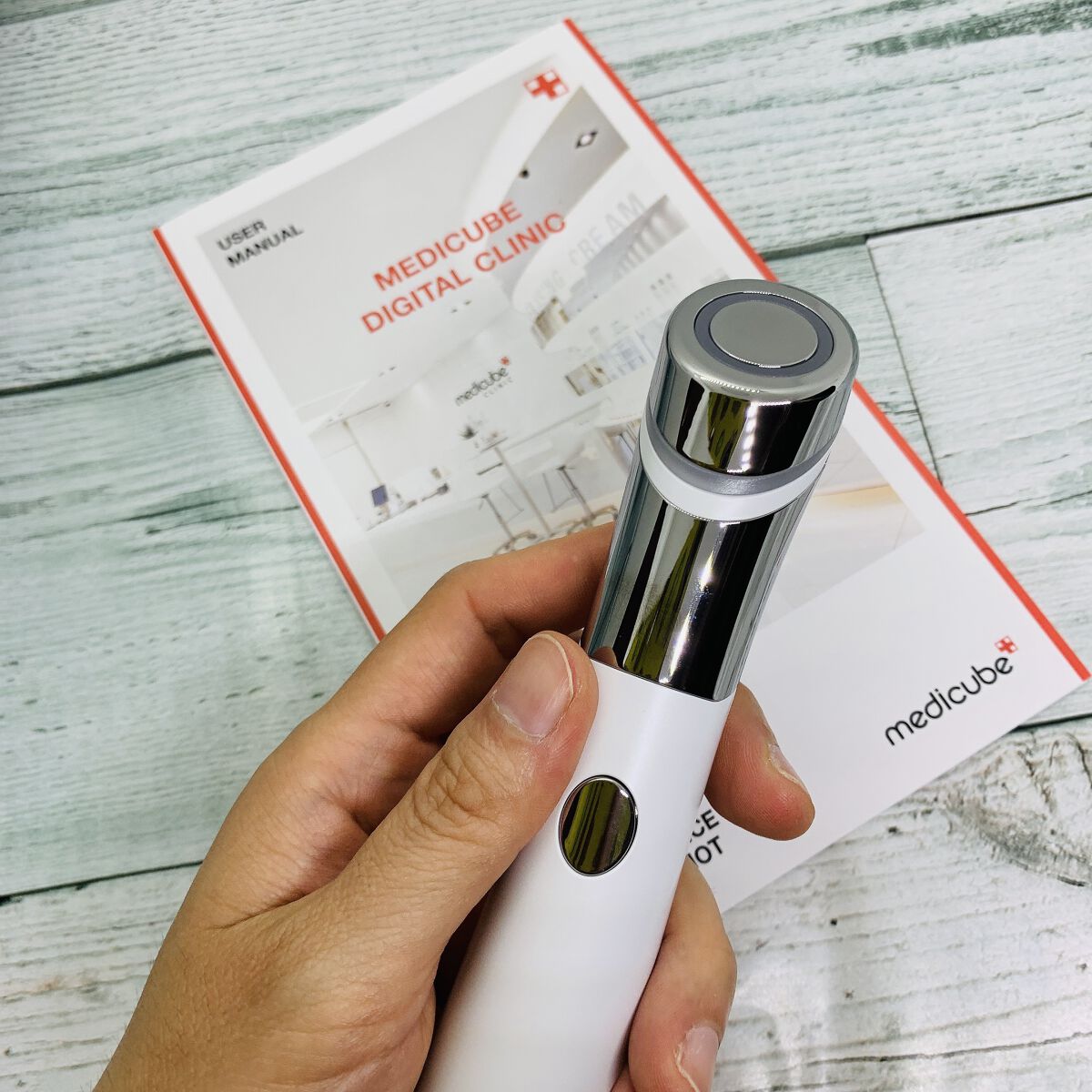 ディープビタCアンプル/MEDICUBE/美容液を使ったクチコミ（2枚目）