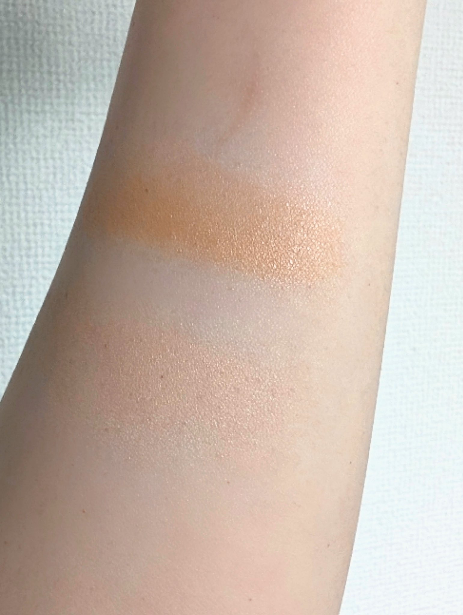 HDスキン ハイドラ グロウ ファンデーション 1R02 クール アラバスター/MAKE UP FOR EVER/リキッドファンデーションを使ったクチコミ（2枚目）