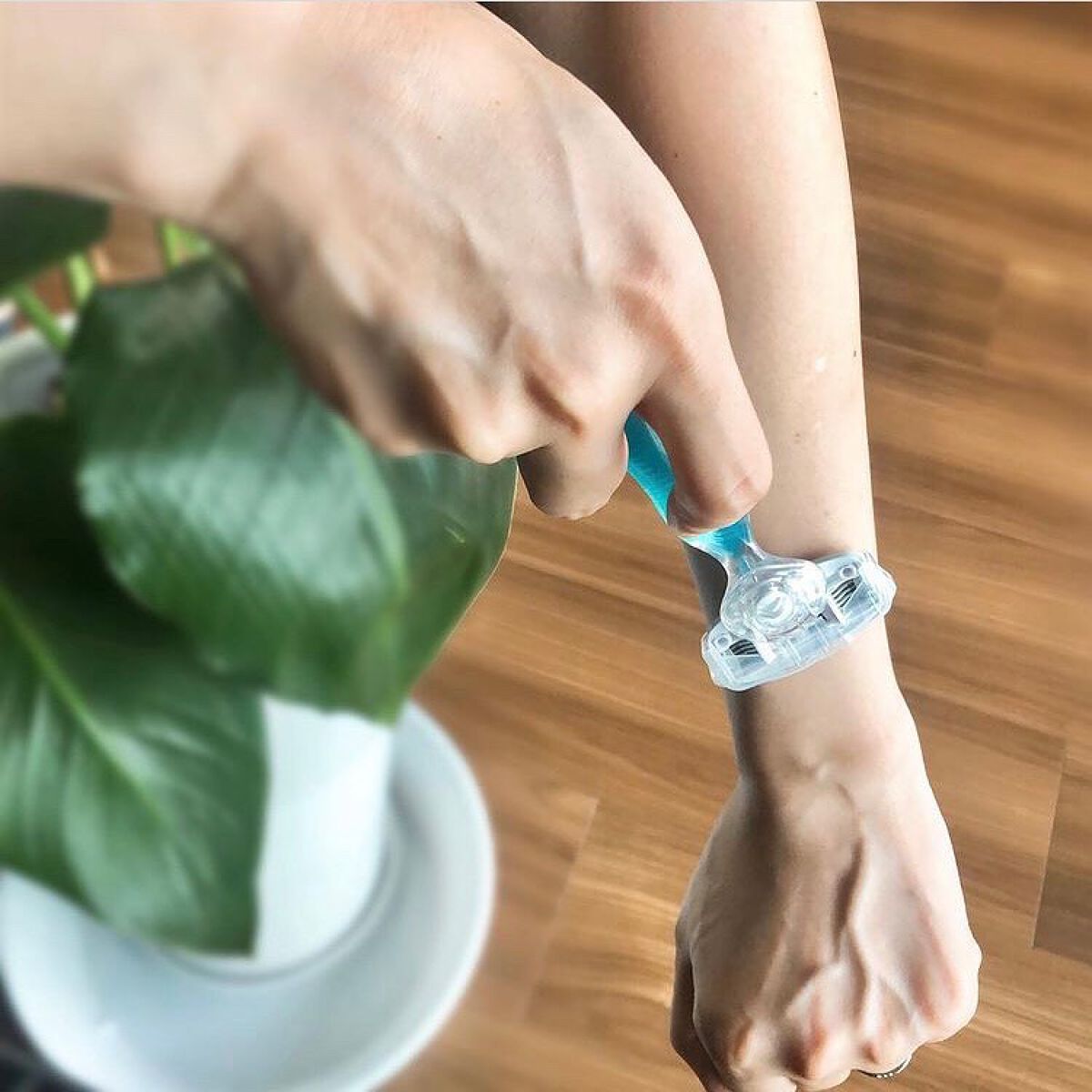 ハイドロシルク 敏感肌用 ホルダー (刃付き+替刃1コ)/ハイドロシルク/シェーバーを使ったクチコミ(7枚目)