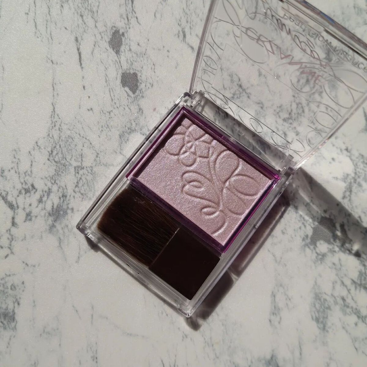 パールグロウニュアンサー/CEZANNE/パウダーハイライトを使ったクチコミ（2枚目）