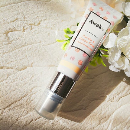 プットオンアハッピーフェイス ティンティド モイスチュアライザー/Awake/CCクリームを使ったクチコミ(2枚目)