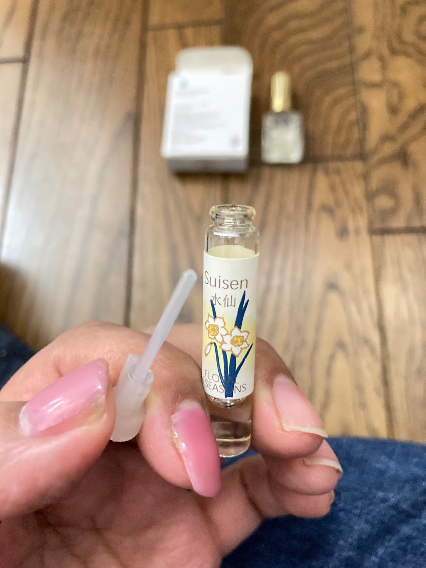 水仙/フローラル 4 シーズンズ/香水(レディース)を使ったクチコミ(3枚目)
