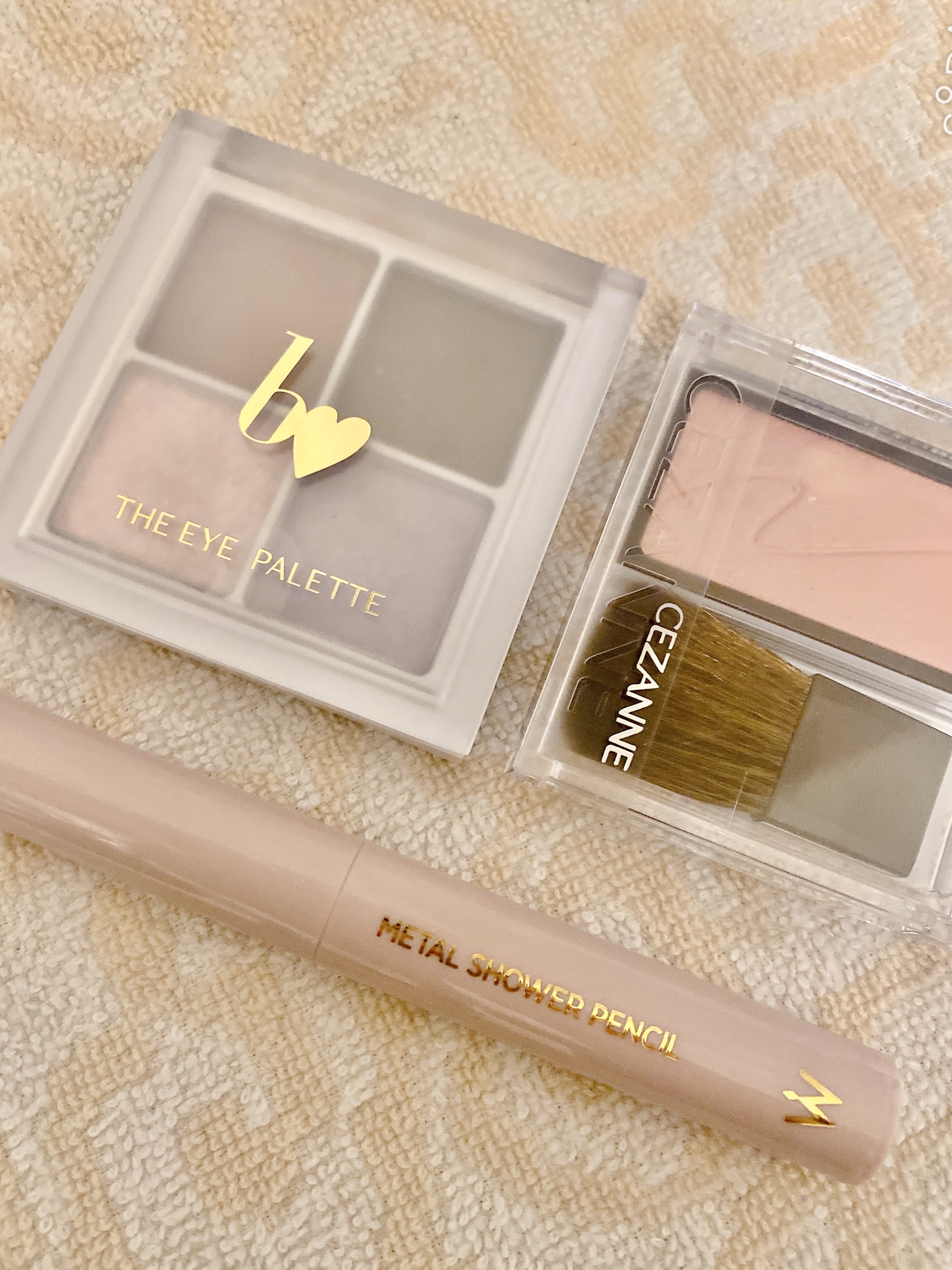 THE アイパレR/b idol/アイシャドウパレットを使ったクチコミ（3枚目）