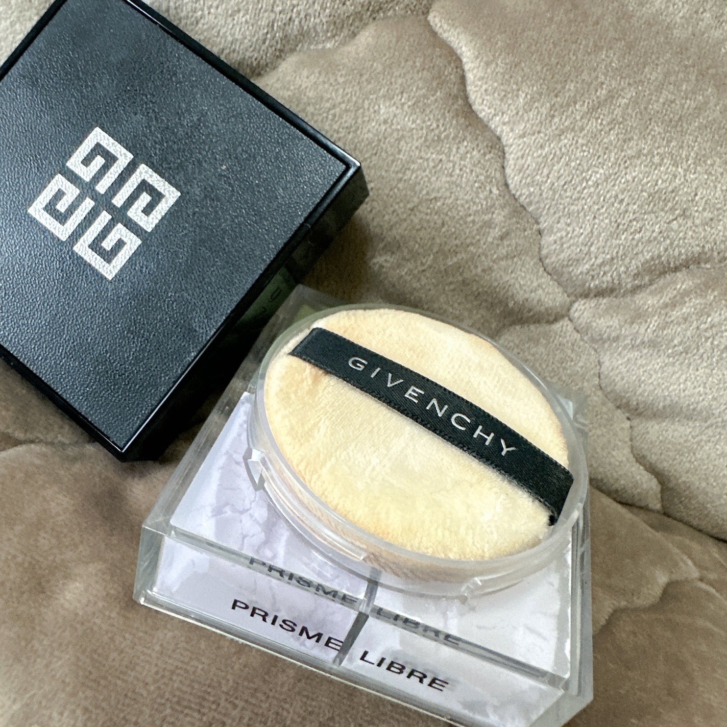 プリズム・リーブル/GIVENCHY/ルースパウダーを使ったクチコミ(2枚目)