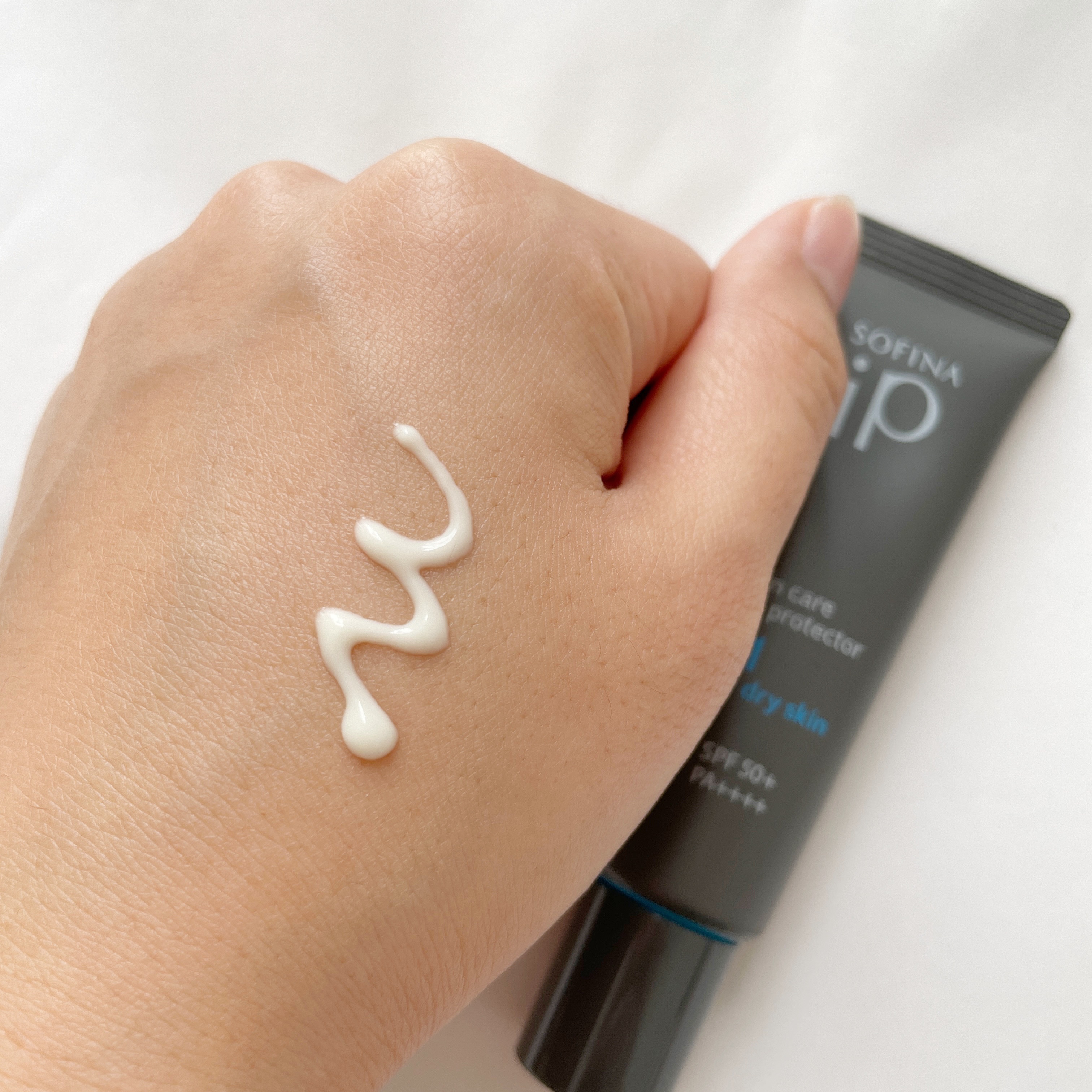 ソフィーナ iP スキンケアUV 01乾燥しがちな肌環境 SPF50+ PA++++/SOFINA iP/日焼け止めクリームを使ったクチコミ（3枚目）