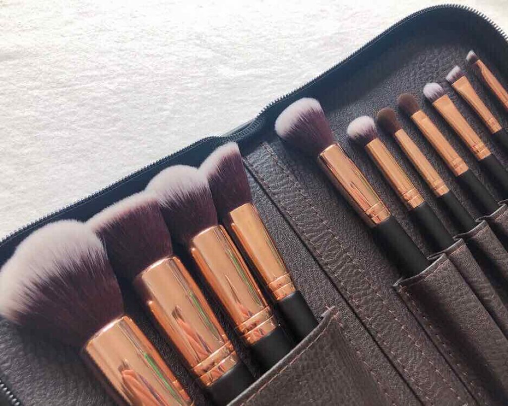 貴族のゴールド メイクブラシ11本セット 化粧ポーチ付き/SIXPLUS/メイクブラシを使ったクチコミ(2枚目)