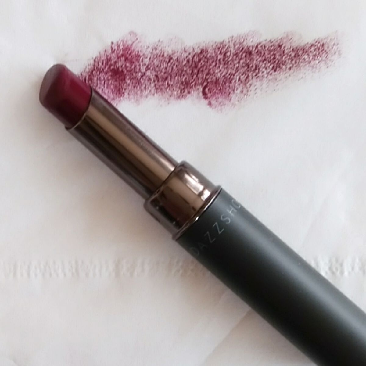 アウェイキングシルキールージュ/DAZZSHOP/口紅を使ったクチコミ(2枚目)