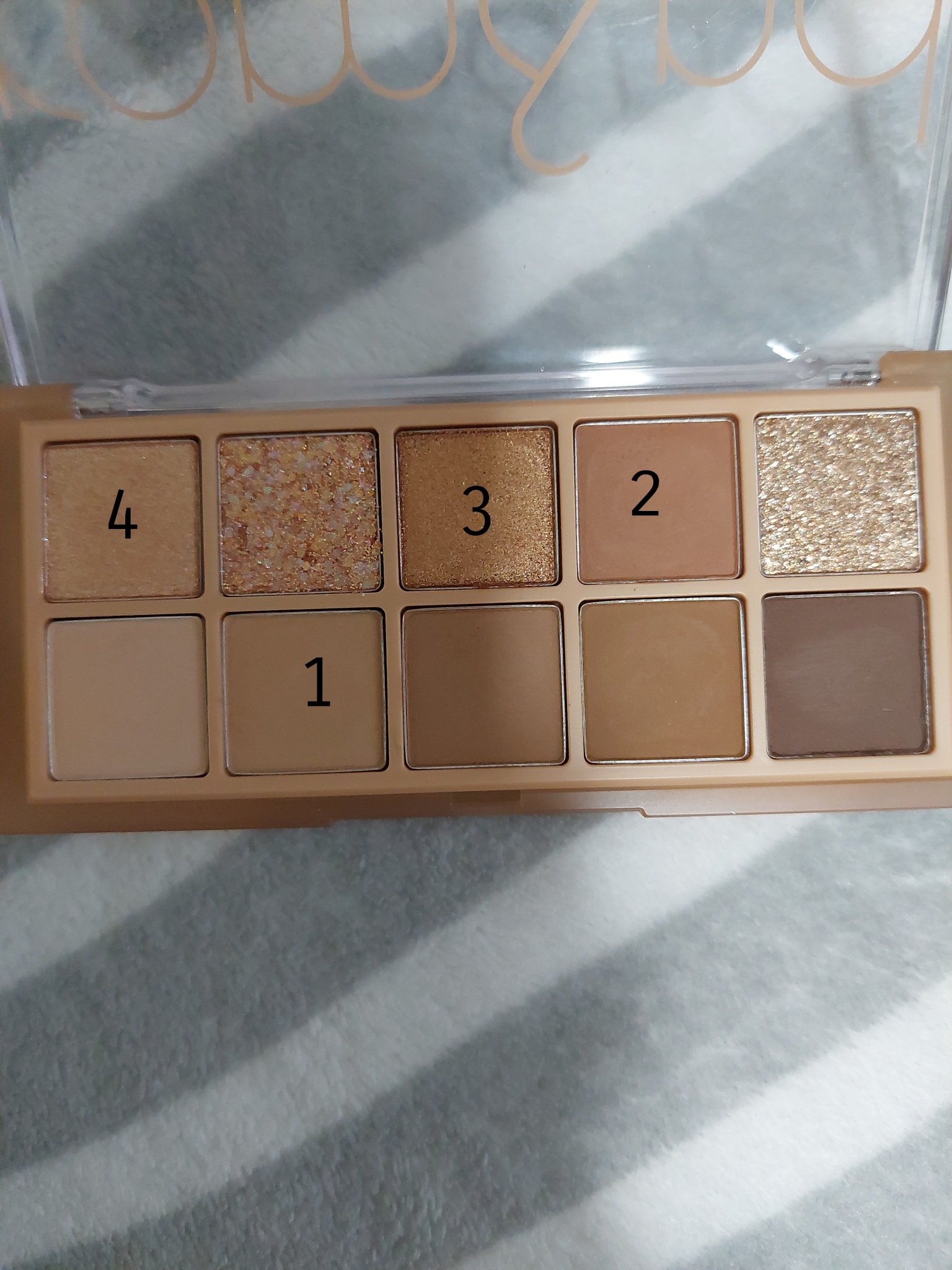 「密着アイライナー」しなやか筆リキッド/デジャヴュ/リキッドアイライナーを使ったクチコミ（3枚目）