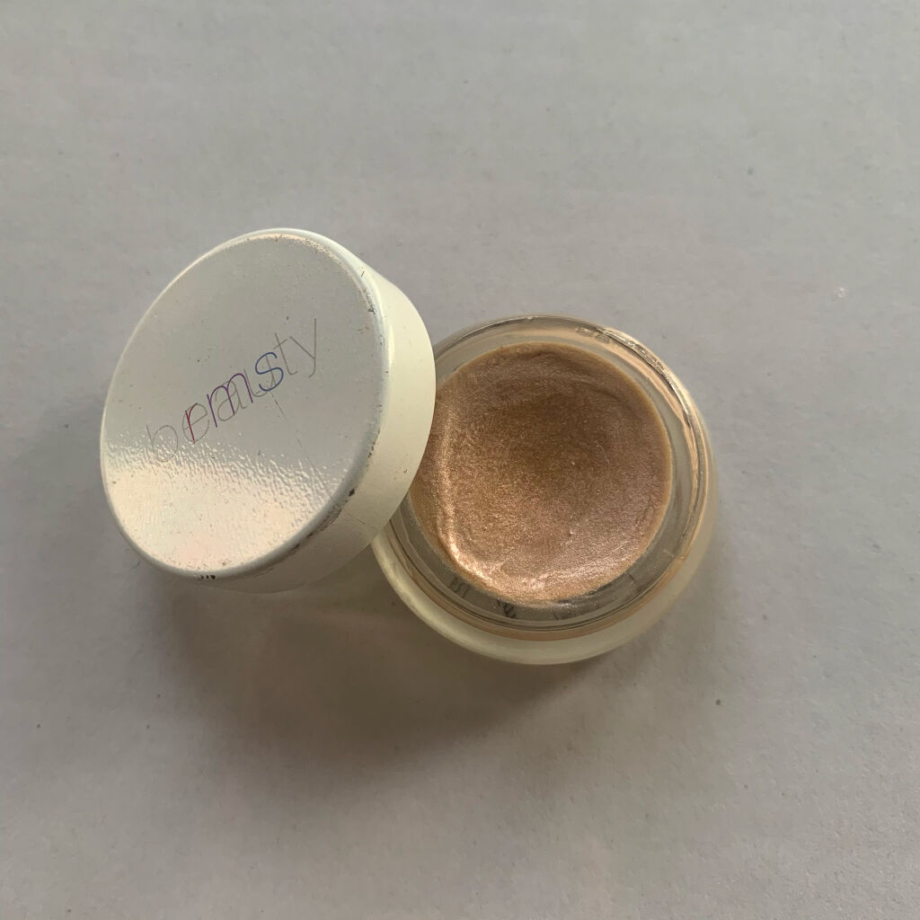 シャンパンローズルミナイザー/rms beauty/クリームハイライトを使ったクチコミ（1枚目）