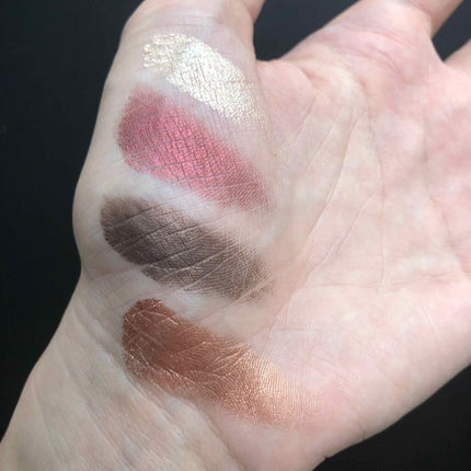 BLITZ ASTRAL QUAD/PAT McGRATH LABS/アイシャドウパレットを使ったクチコミ(2枚目)