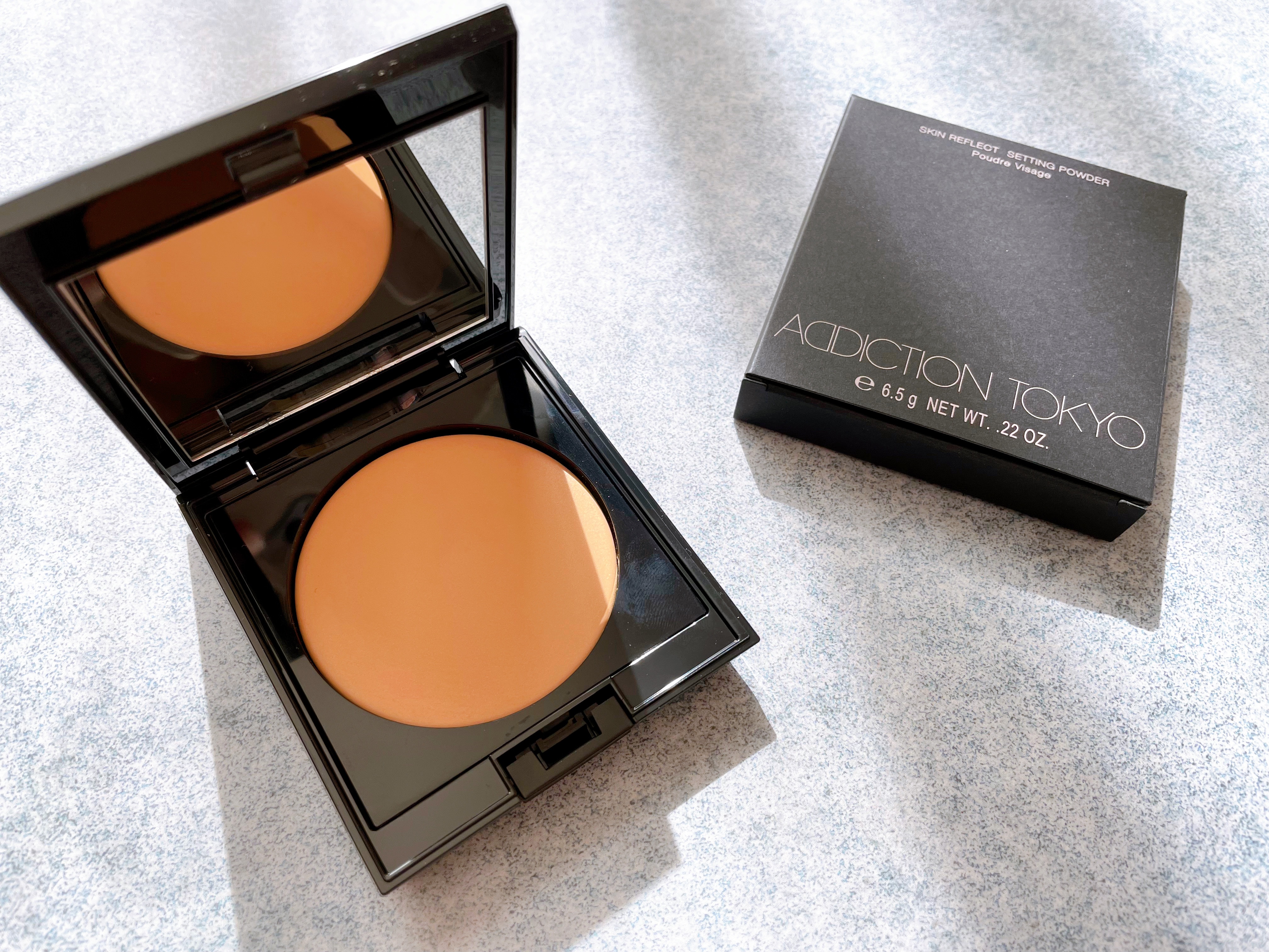 アディクション スキンリフレクト セッティングパウダー 001 Translucent Glow/ADDICTION/プレストパウダーを使ったクチコミ（1枚目）