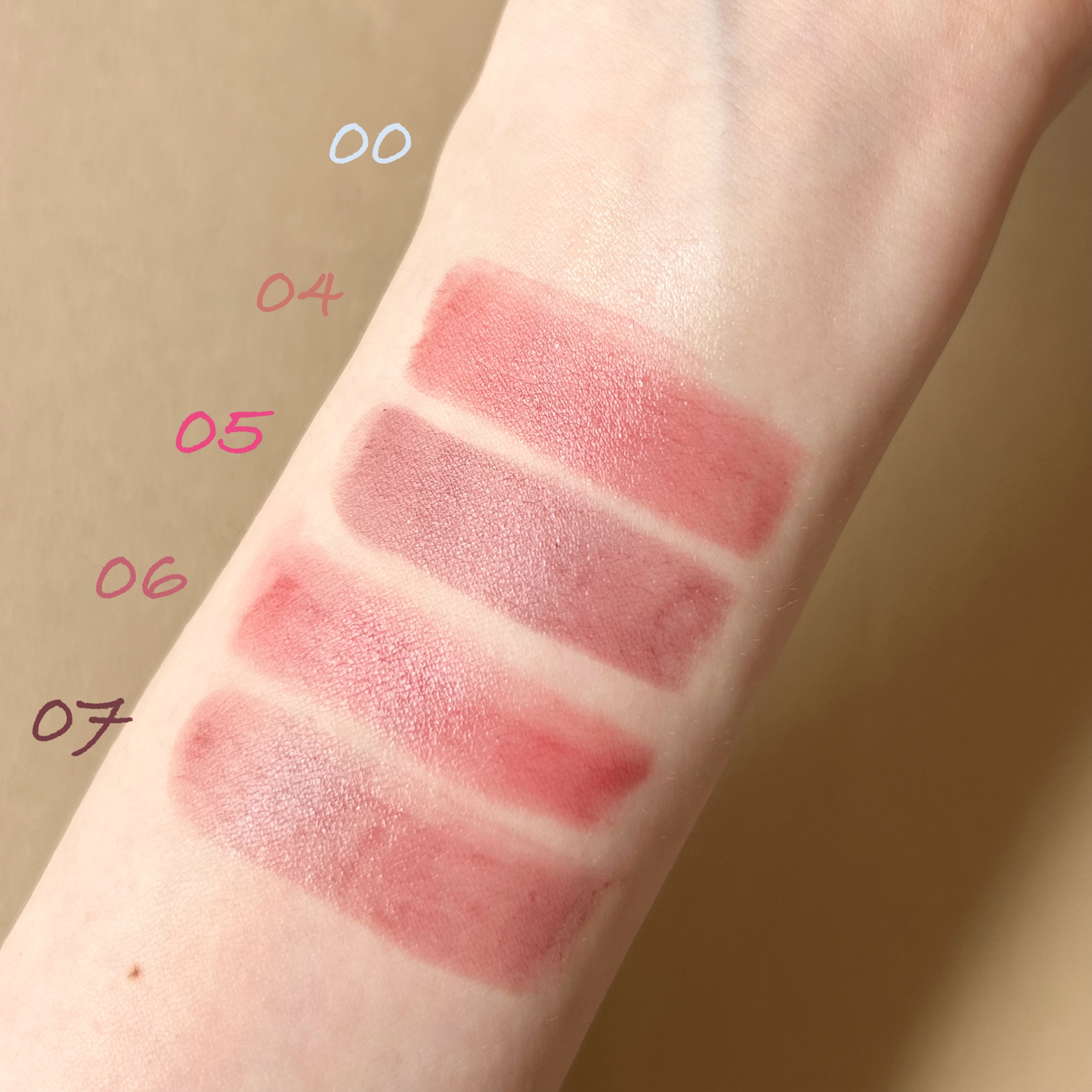 モイスチャーリップスティック/CandyDoll/口紅を使ったクチコミ（3枚目）