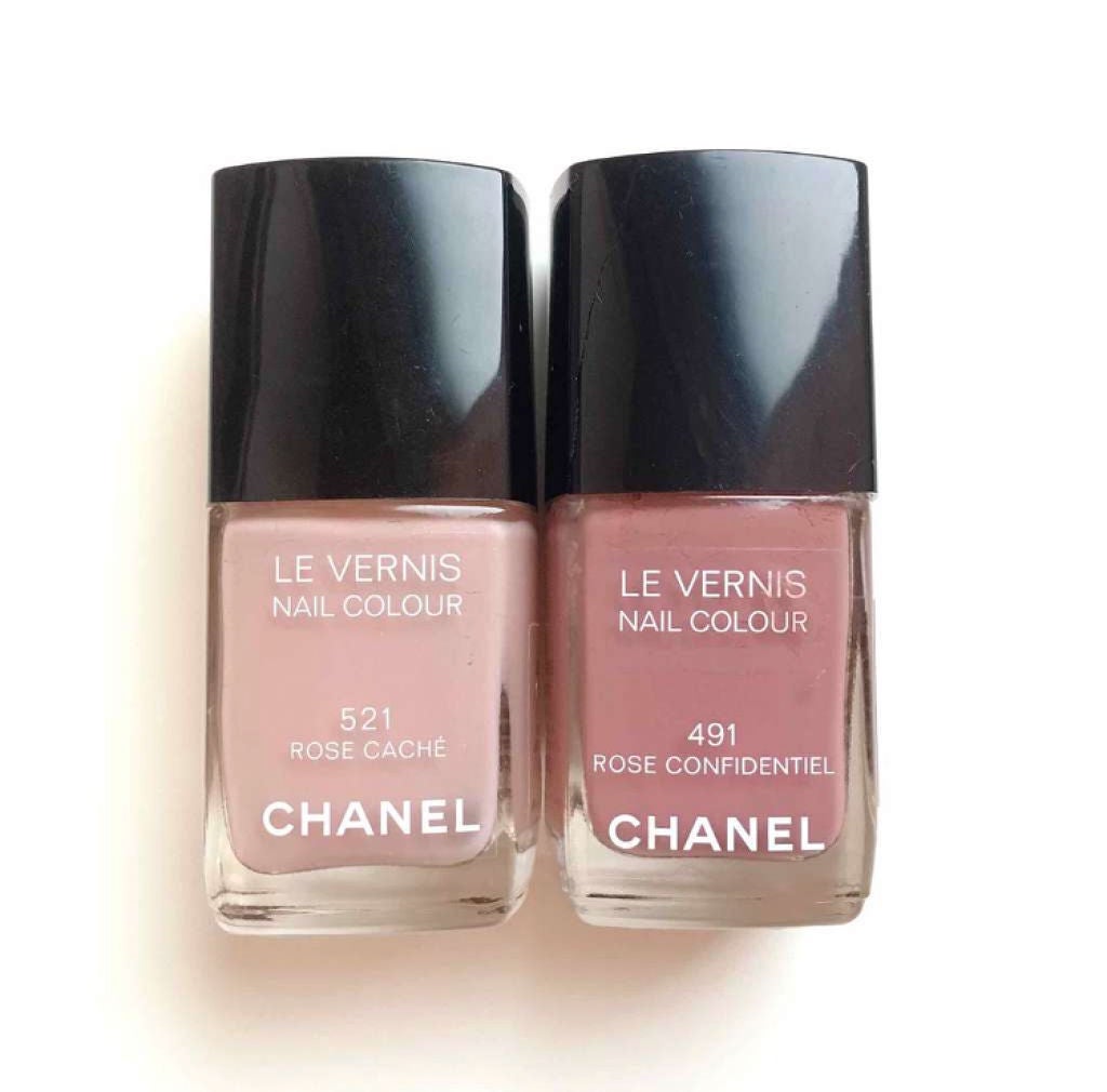 指先をきれいに見せる♡ベージュ系カラーのネイルポリッシュまとめのサムネイル