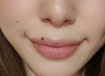 ルージュ ピュールクチュール ヴェルニ ウォーターステイン/YVES SAINT LAURENT BEAUTE/口紅を使ったクチコミ(2枚目)