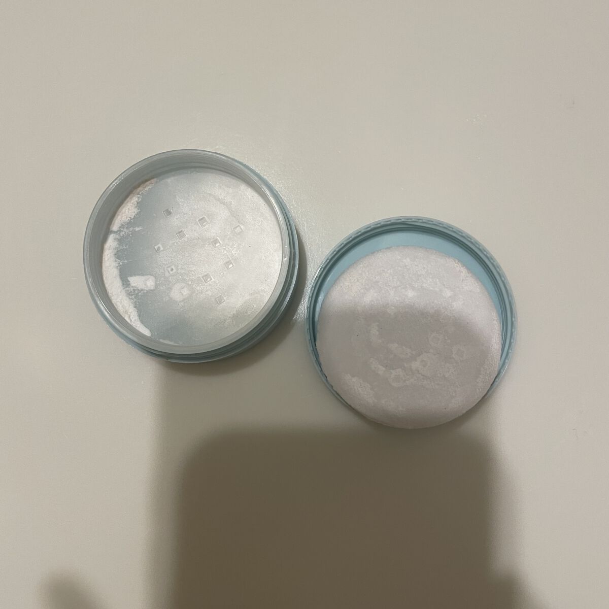 ノーセバム　ミネラルパウダー　N/innisfree/ルースパウダーを使ったクチコミ（2枚目）