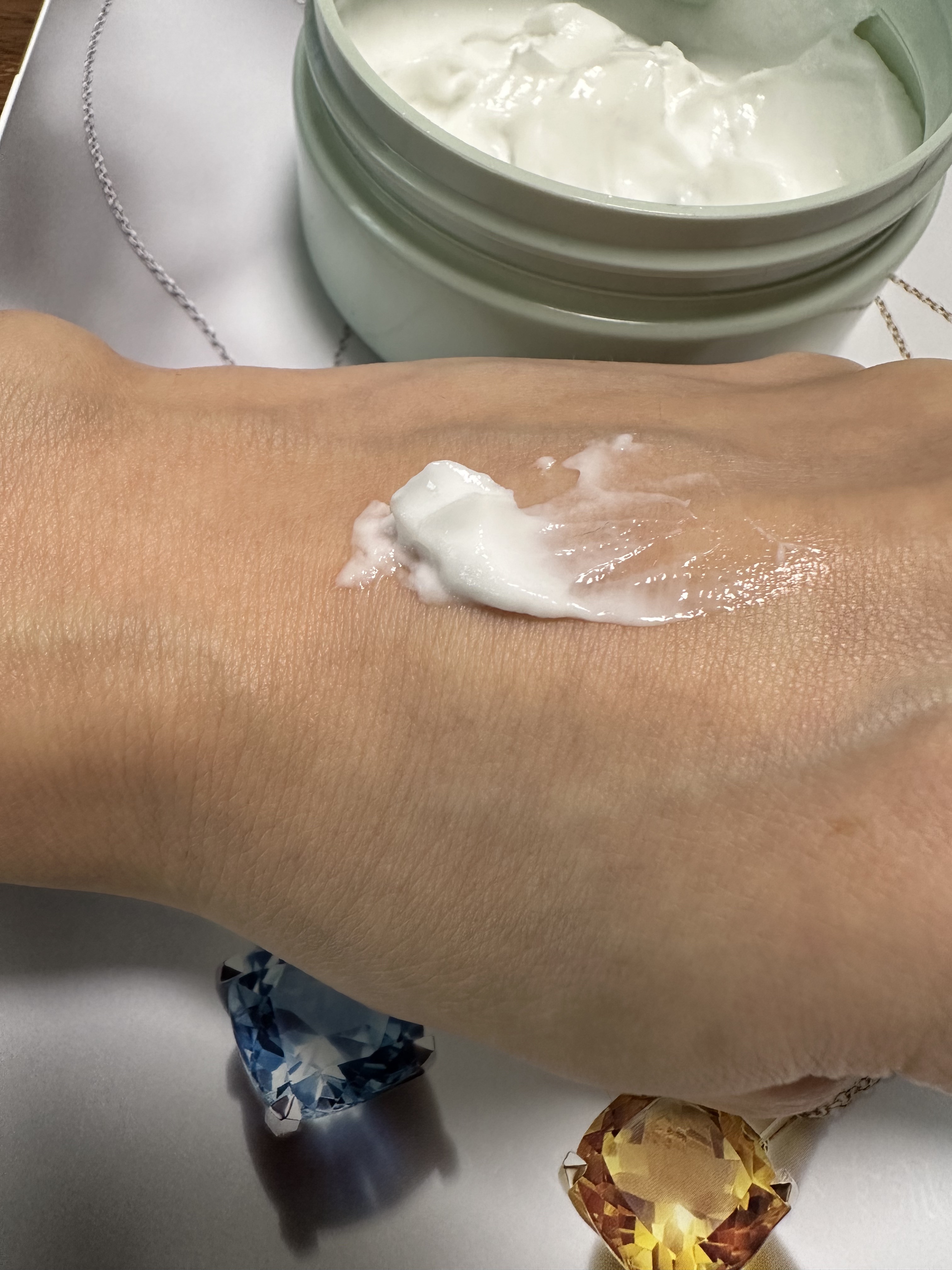 ラ・フランス ローズ ボディクリーム/L'OCCITANE/ボディクリームを使ったクチコミ（3枚目）